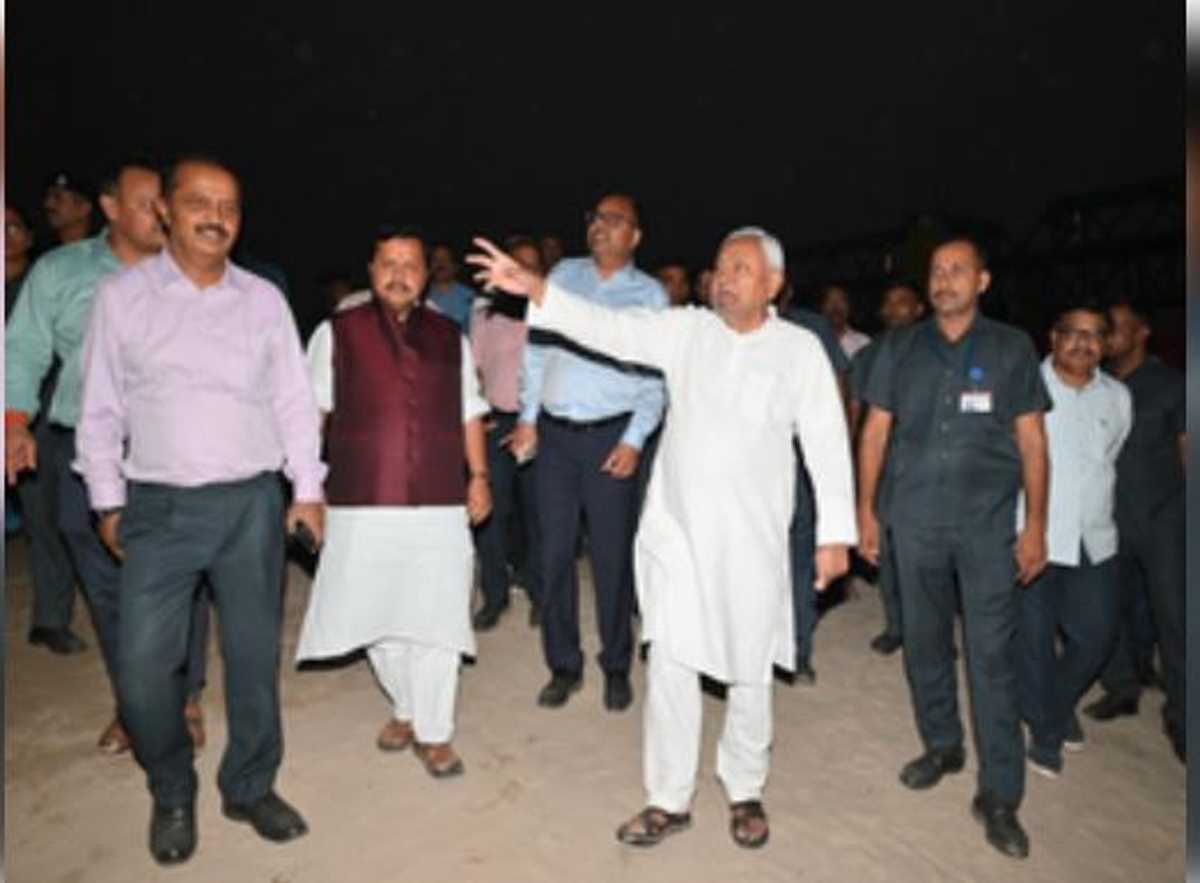 सीएम नीतीश कुमार ने छठ घाट का किया निरीक्षण, अधिकारियों को दिए निर्देश